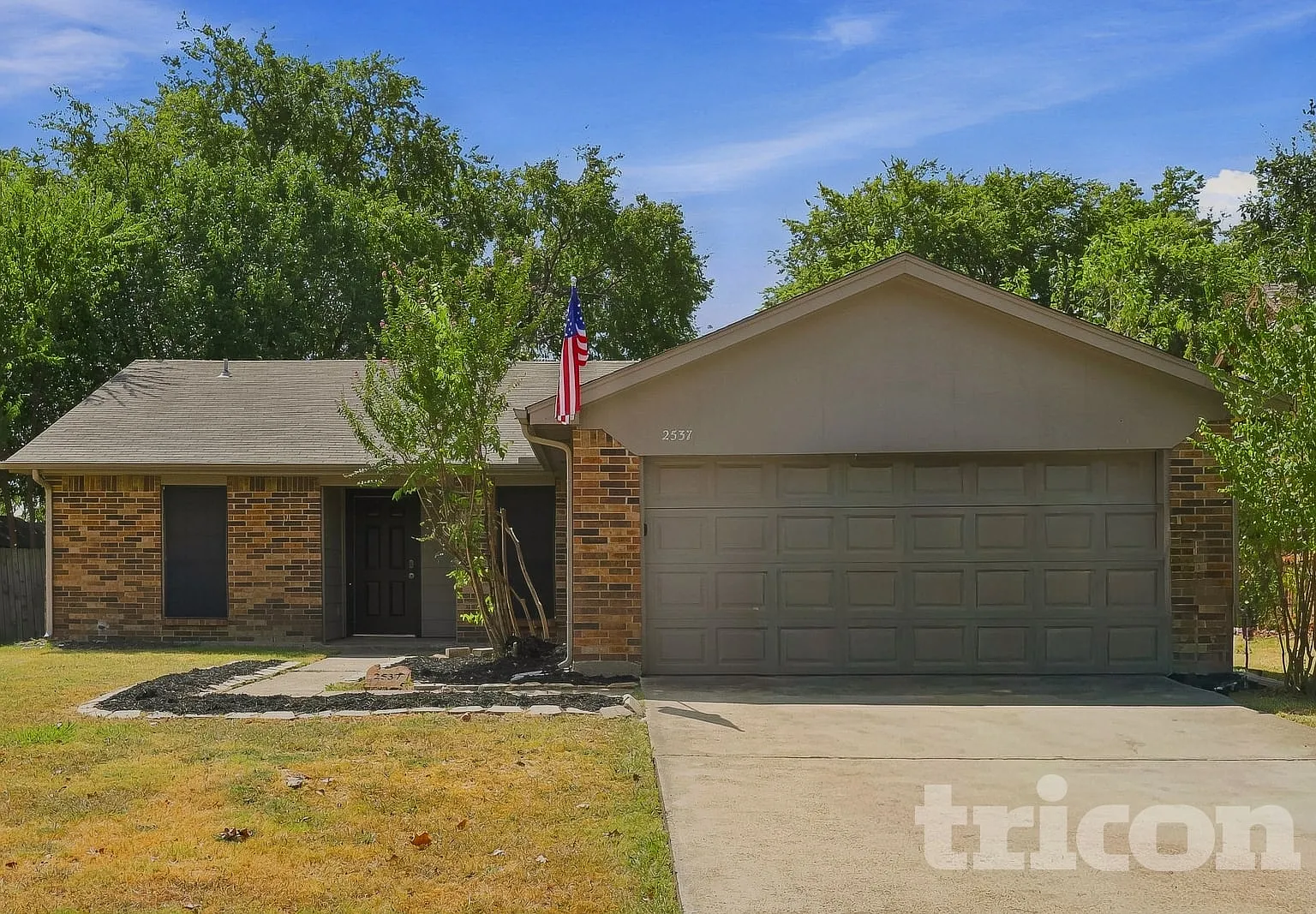 2537 Rialto Way Grand Prairie TX — Photo 1