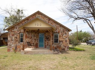 700 East St, Graham, TX 76450