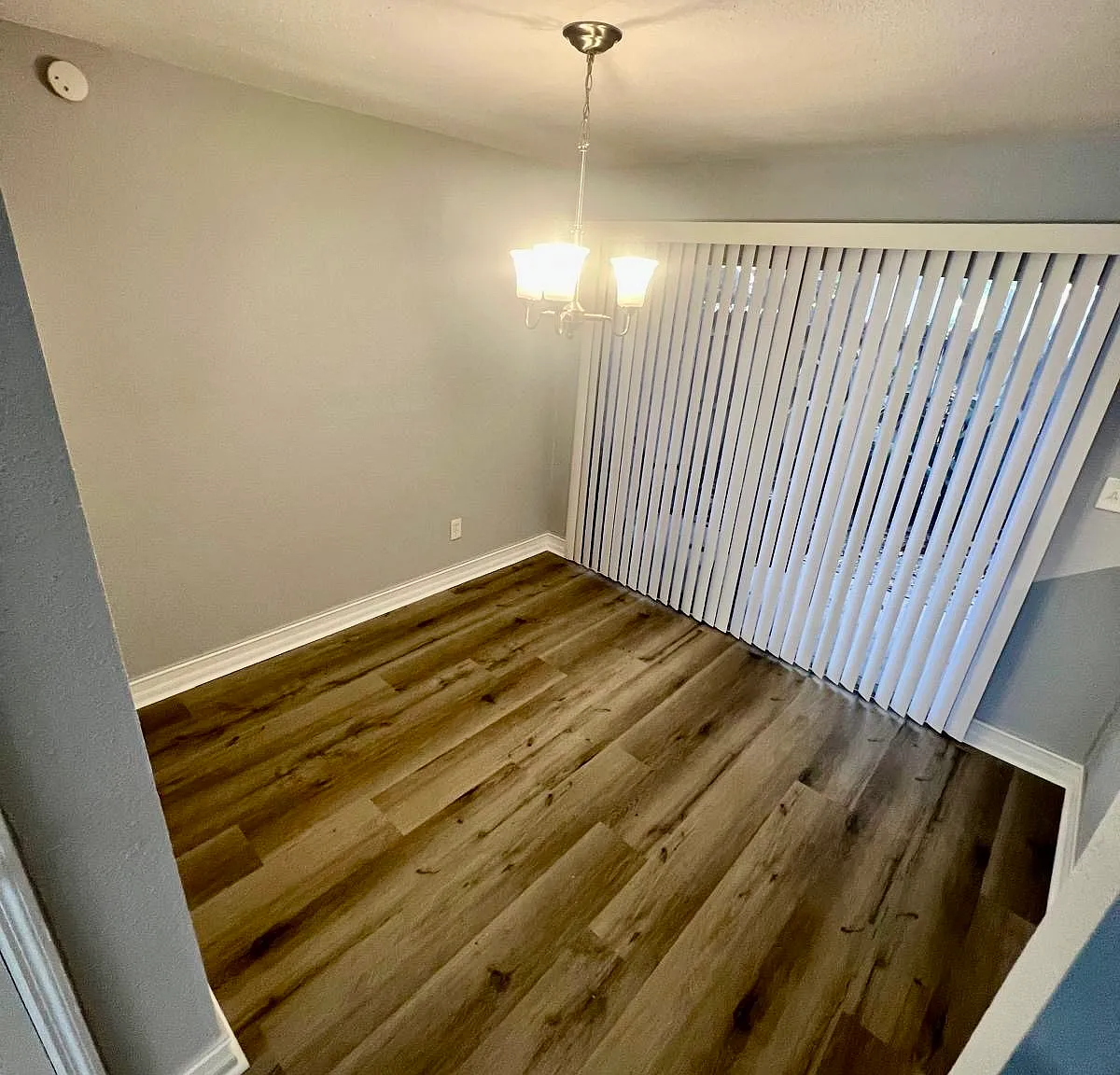 2 bed, 1.5 bath, 1164 sqft, $1,650 — Photo 4