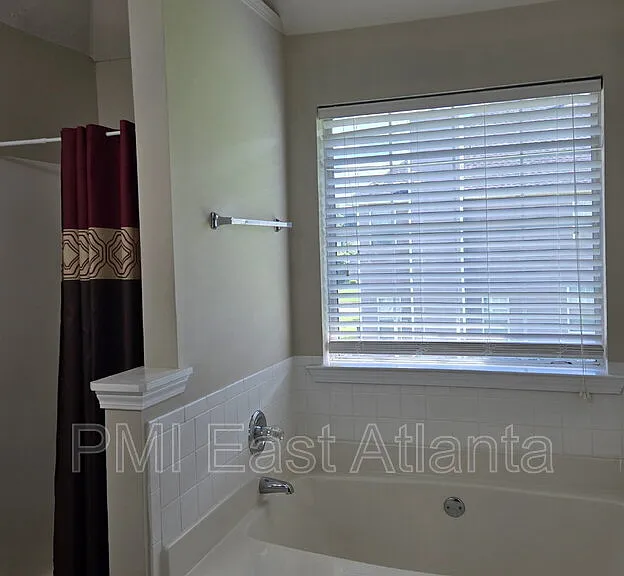 70 Desota Dr — Photo 9