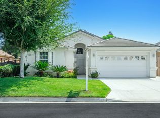 7668 N Gregory Ave, Fresno, CA 93722