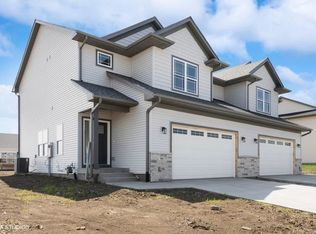 760 Brook Ridge Ave, North Liberty, IA 52317