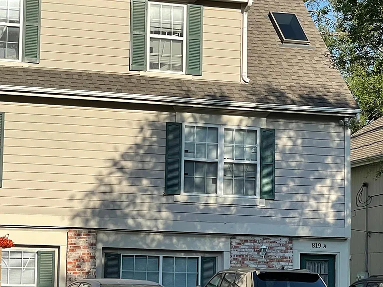 Right side of Duplex