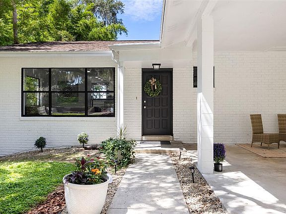 5th image of 38 Live Oak Rd