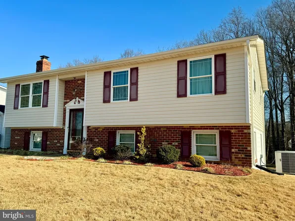 2120 Bell Tree Ln, Waldorf, MD 20601