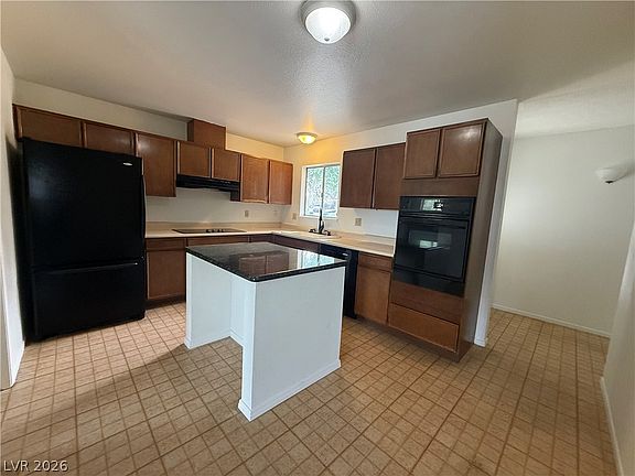 2nd image of 4682 Lancer Way