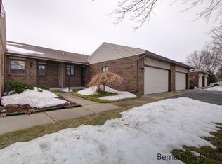 854 Amberwood West Dr SW, Byron Center, MI 49315