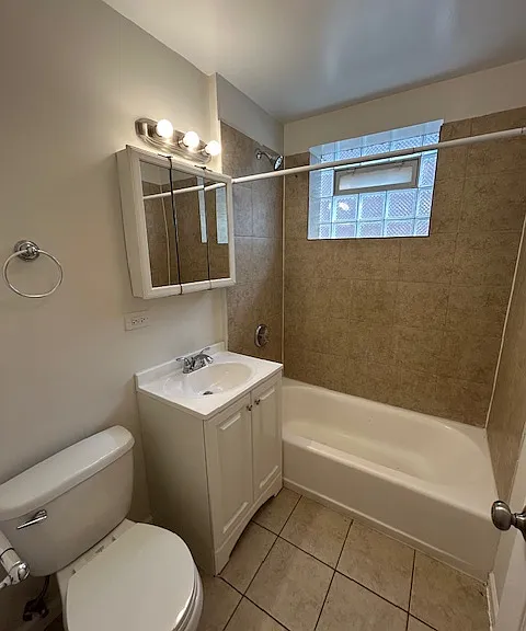 5206 S Harper Ave #105 — Photo 5