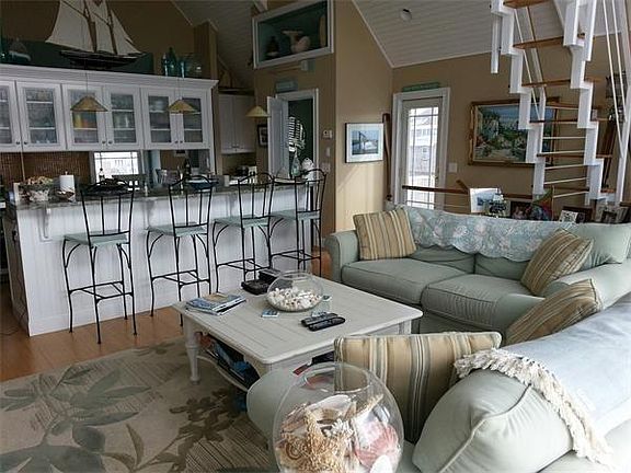 4th image of 19 Dartmouth Way