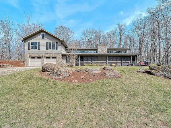 10229 Sugar Camp Creek Rd, Bent Mountain, VA 24059