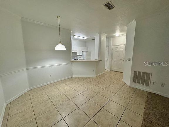 4th image of 3611 Conroy Rd APT 818