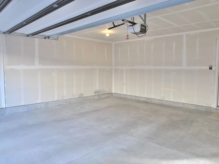 2049 N 380 E — Photo 15