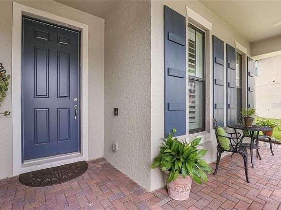 4th image of 2459 Sherman Oak Dr