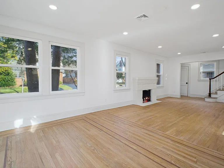 344 Marlboro Rd — Photo 4
