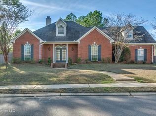 306 Meadowview Ln, Brandon, MS 39047