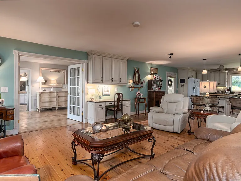 810A Madam Moores Ln — Photo 38