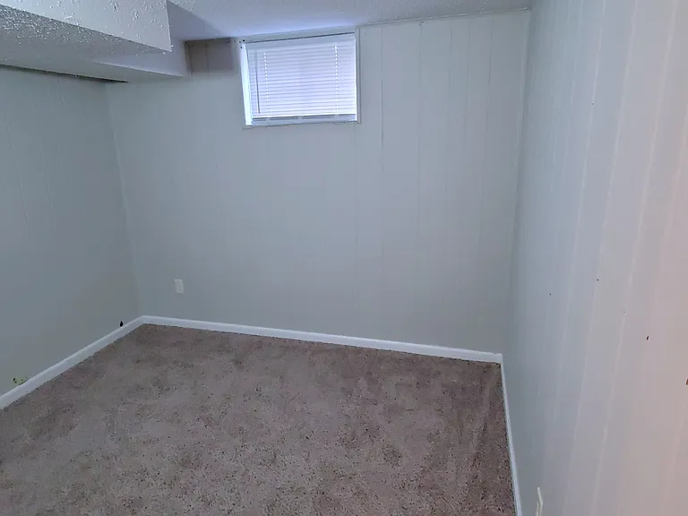 Bottom floor bonus space