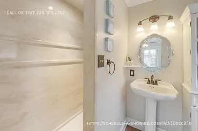 176 Markham Dr — Photo 6