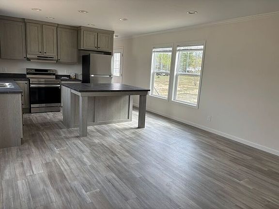 2nd image of 183 Plum Dr