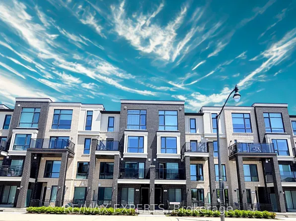 175 Veterans Dr #9, Brampton, ON L7A 0T8