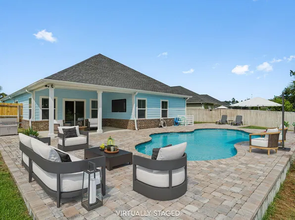 844 Whispering Creek Ave, Freeport, FL 32439