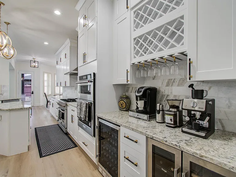 18807 Oriole Point Ct — Photo 28