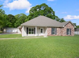 24371 Walker South Rd, Denham Springs, LA 70726