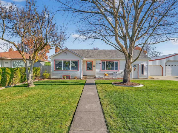 1229 6th St, Clarkston, WA 99403