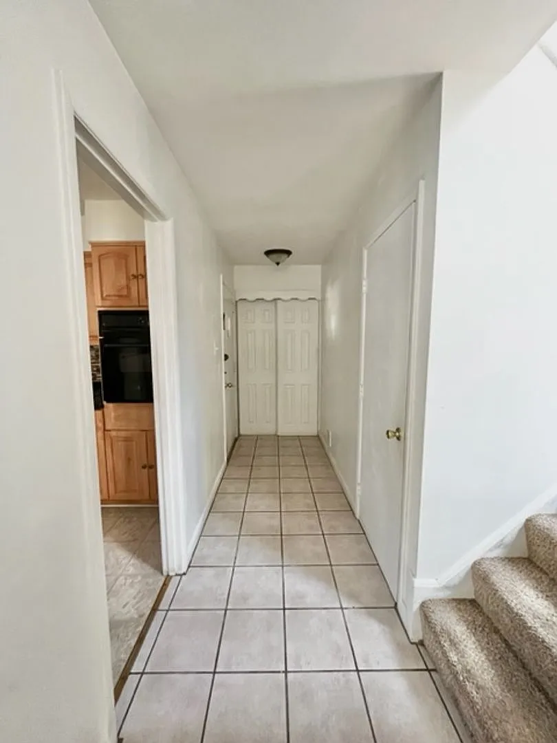 Fully updated 4 BR/2.5 BA home close to all amenities, Route 29 and 495 — Photo 2