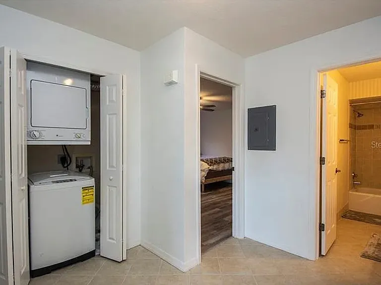 6150 Gulfport Blvd S #101 — Photo 22