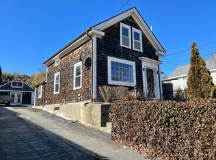 2944 E Main Rd, Portsmouth, RI 02871