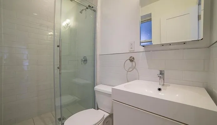 Rented by Compass | media 25