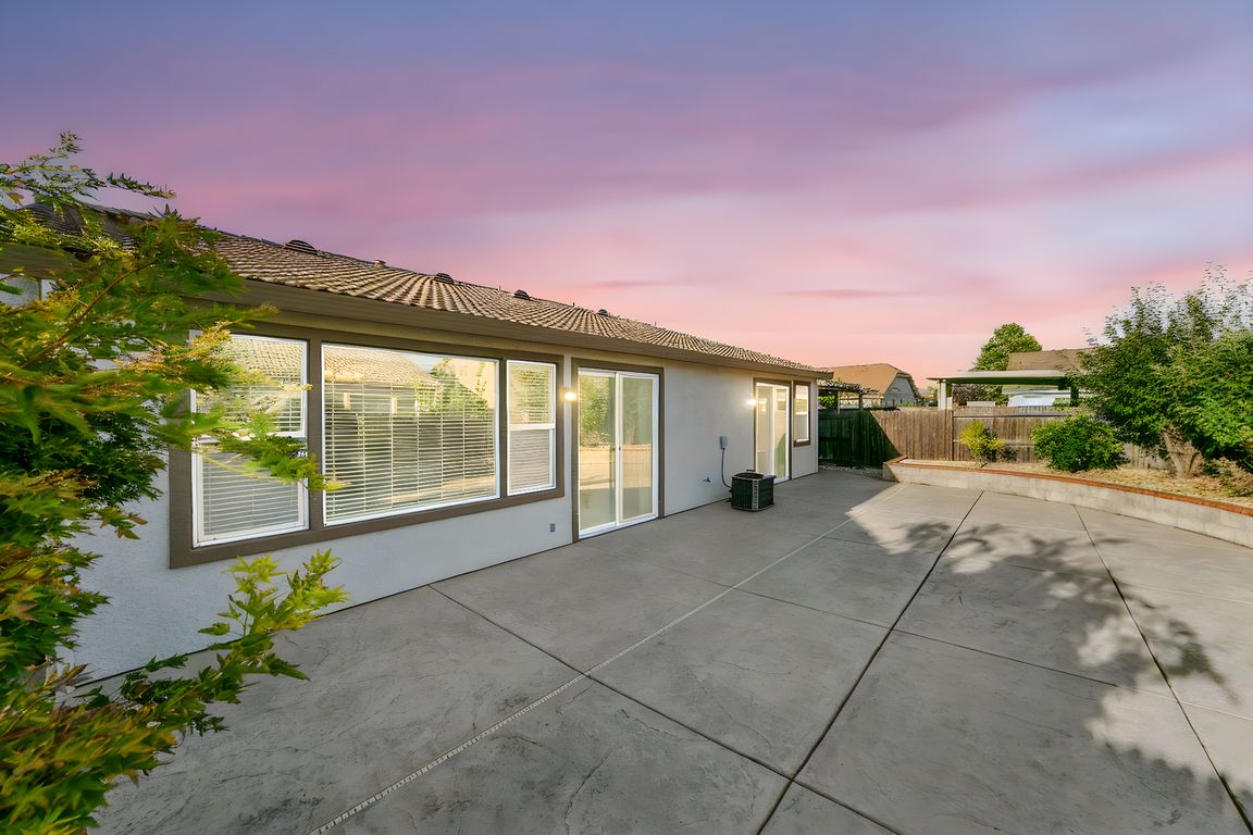2025-07-29 - 5700 Matina Dr, Elk Grove, CA 95757 42 day to dusk.jpeg