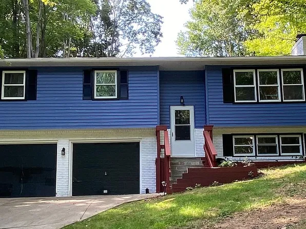 439 Grand Valley Dr, Howard, OH 43028