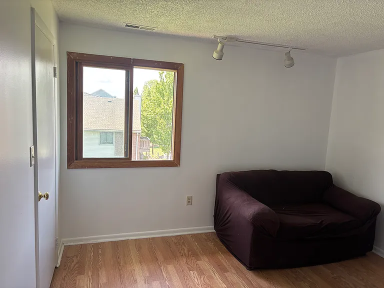 1221 Ravens Crest Dr — Photo 20