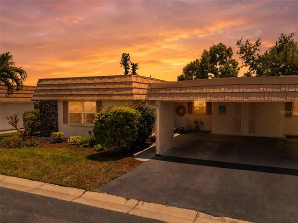 2330 Riverbluff Pkwy #V-245, Sarasota, FL 34231