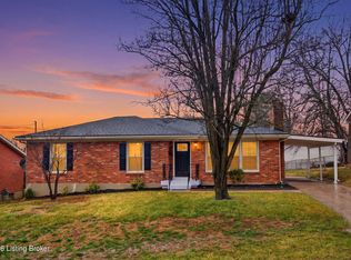 8314 Saint Armands Ct, Louisville, KY 40219