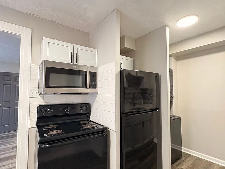 Meridian Living II — Photo 47
