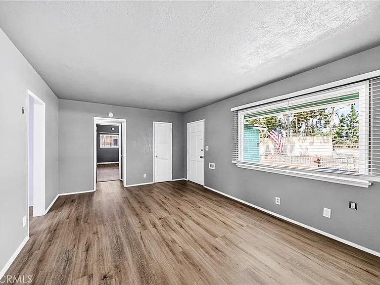 10107 Eduardo Ave — Photo 3