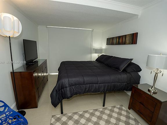 4th image of 2951 S Bayshore Dr #716
