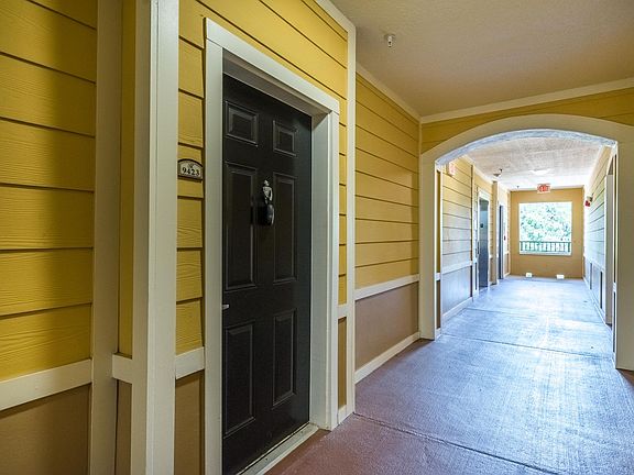 2nd image of 8539 W Gate Pkwy Unit 9423