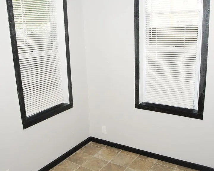 25 Lang St — Photo 9