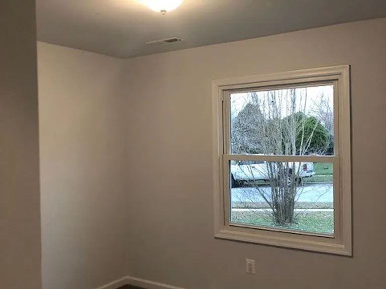 9104 Cooper Dr — Photo 9
