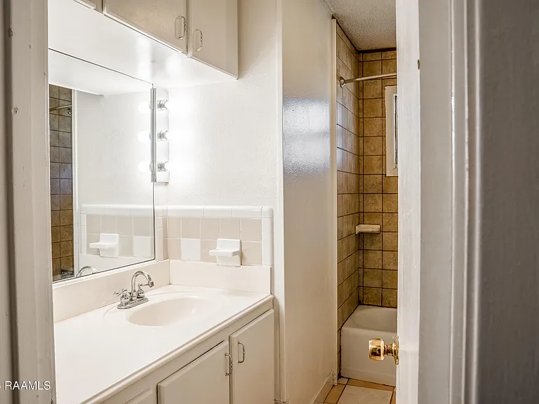 213 Birch Dr — Photo 15