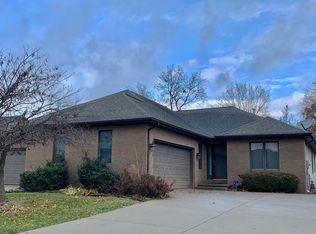 4117 Highbury Dr, Springfield, IL 62711