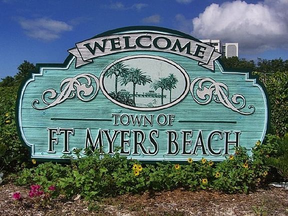 5th image of 2580 Estero Blvd APT 104