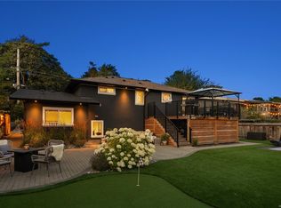 2095 Lorne Ter, Oak Bay, BC V8S 2H9