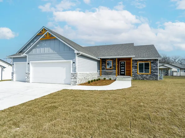 2019 E Highridge St, Wichita, KS 67219