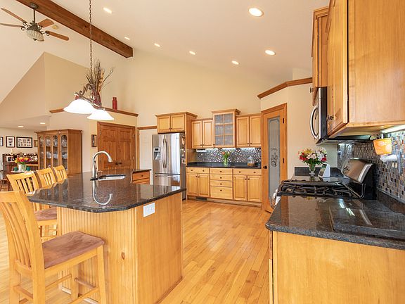 2nd image of 137 Riverview Dr