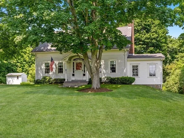 266 Pleasant St, Weymouth, MA 02190